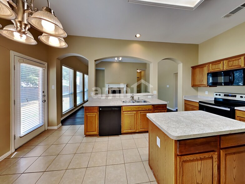 Building Photo - 206 Ephraim Dr