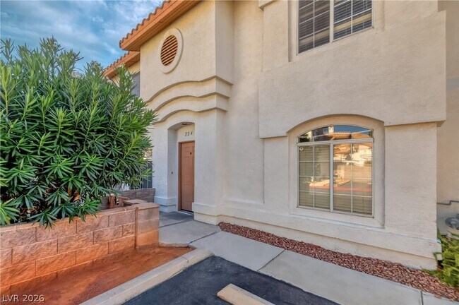 Building Photo - 224 Star Cluster Cir