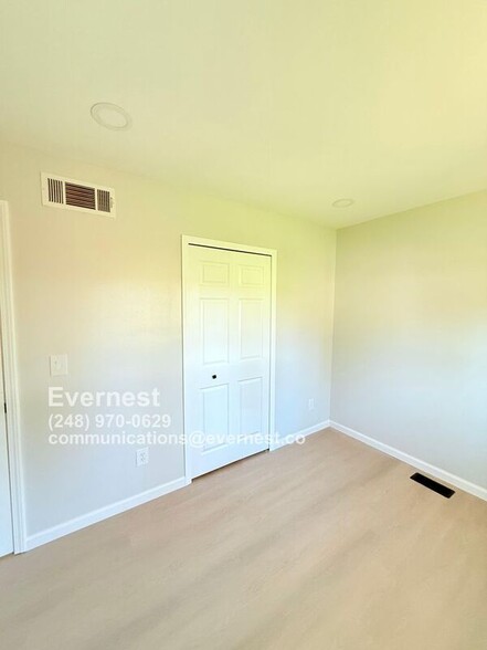 Building Photo - 20931 Vermander Ave