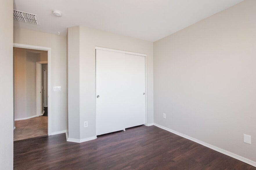 Building Photo - 11755 W Banff Ln