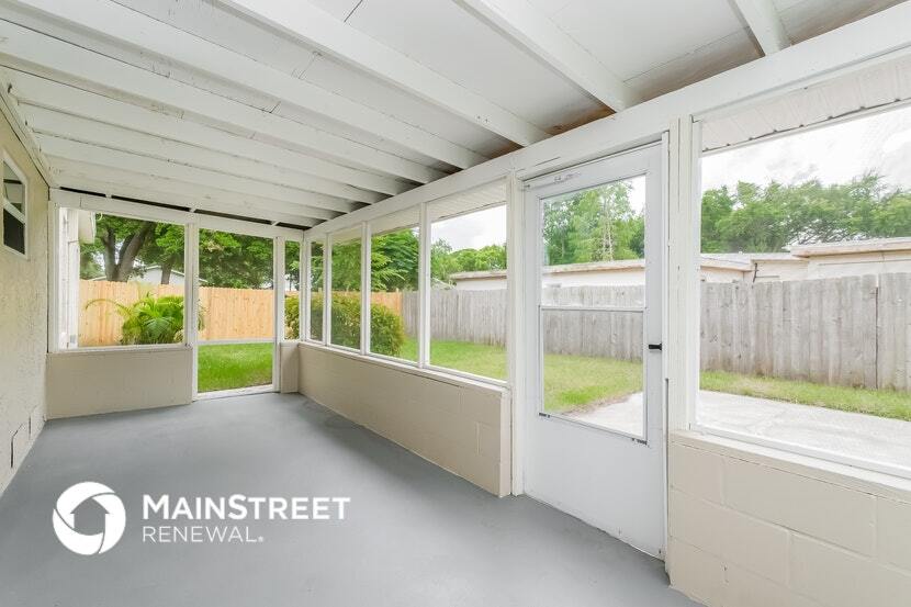 Building Photo - 1909 Glen Echo Ln