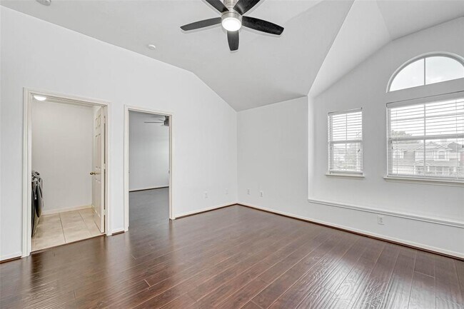 Building Photo - 14802 Dorray Ln