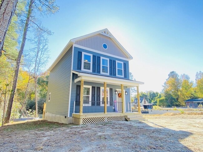 Building Photo - 326 2nd Ave