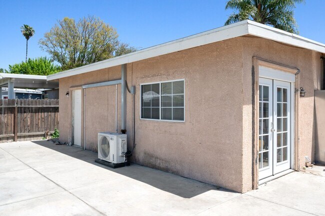 Building Photo - JV3701 RUBS