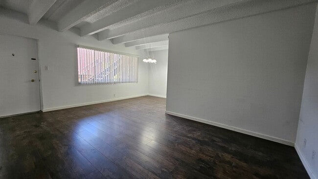Building Photo - 1 bed 1 bath