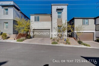 Building Photo - GORGEOUS 4 BEDROOM 3 BATH HOME W/ SPECTACU...