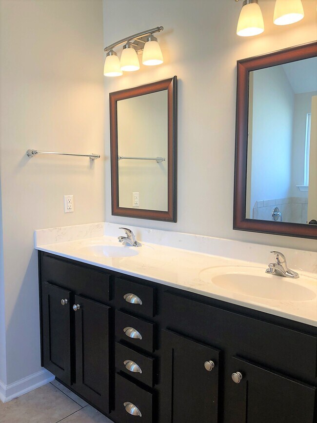 Building Photo - 5206 Copse Dr