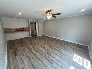 Building Photo - Must See! 1 bedroom, 1 bath apartment on Hwy 1 in Donaldsonville