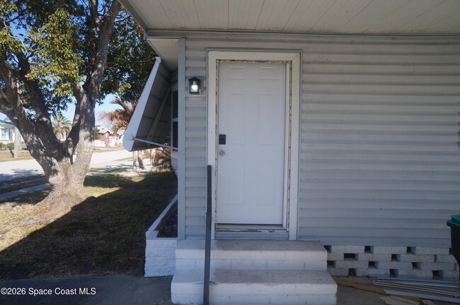 Building Photo - 1805 Big Cypress St NE