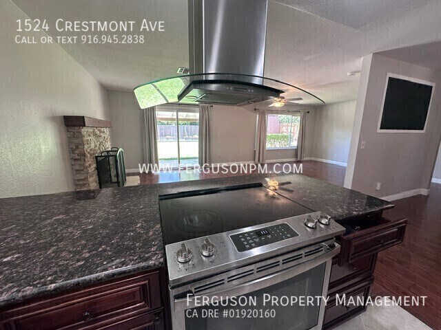 Building Photo - 1524 Crestmont Ave