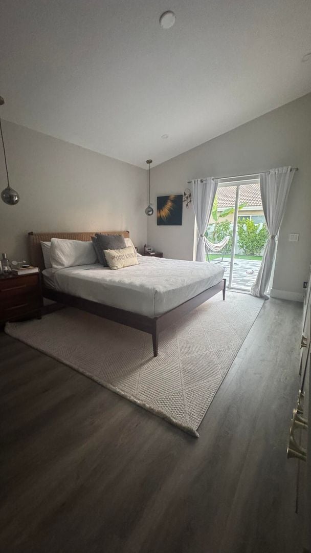 Building Photo - 672 NW 45th Ave