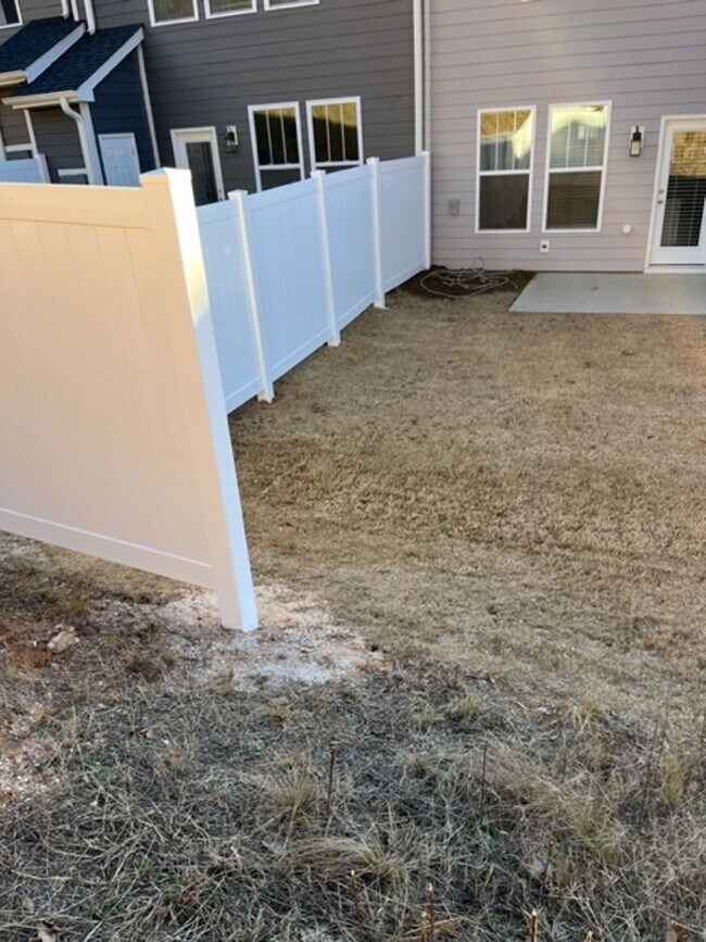 Building Photo - Brand New END UNIT North of Main St  3 miles from Downtown Greenville and I-385.