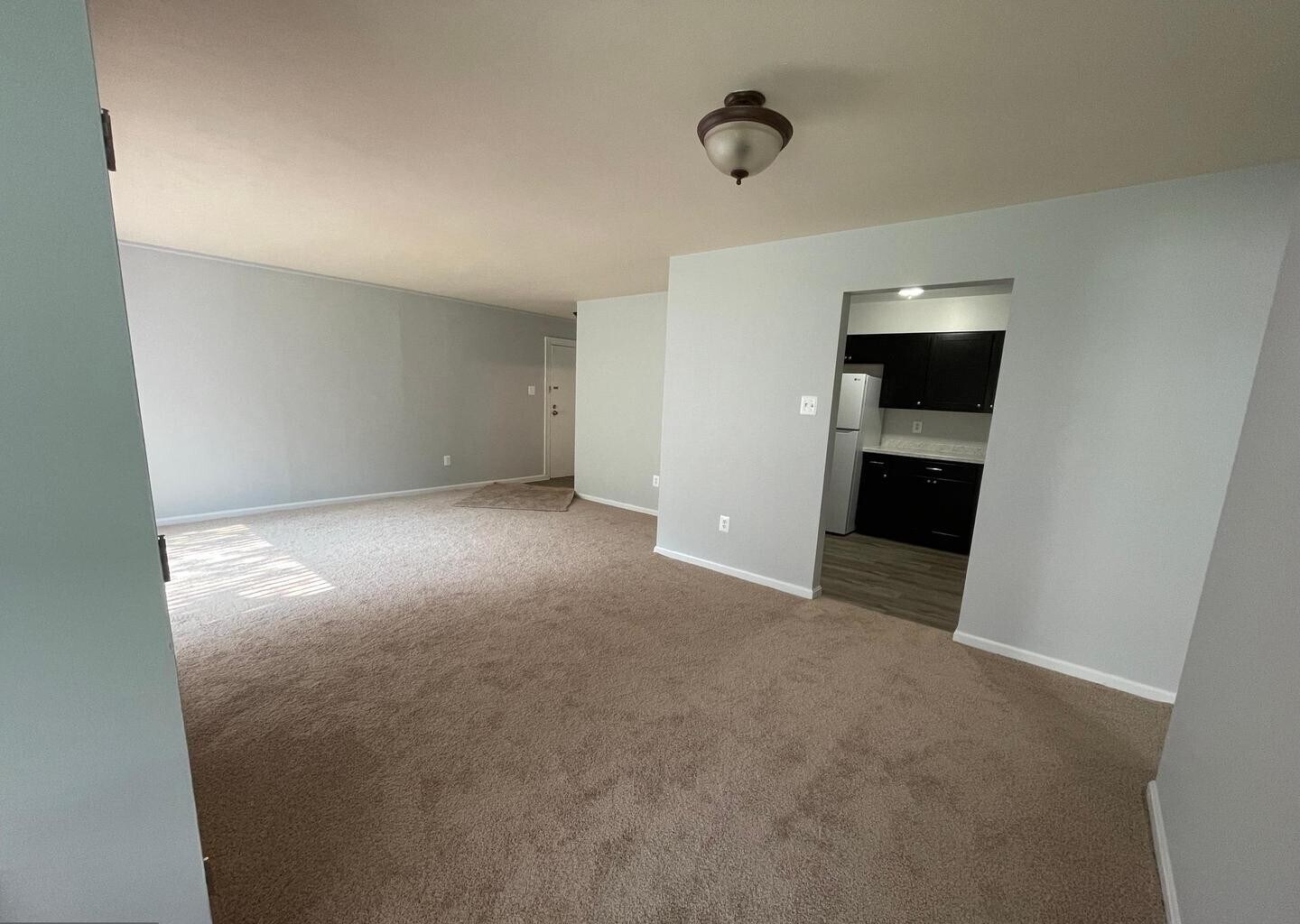 Building Photo - 8867 Rollright Ct