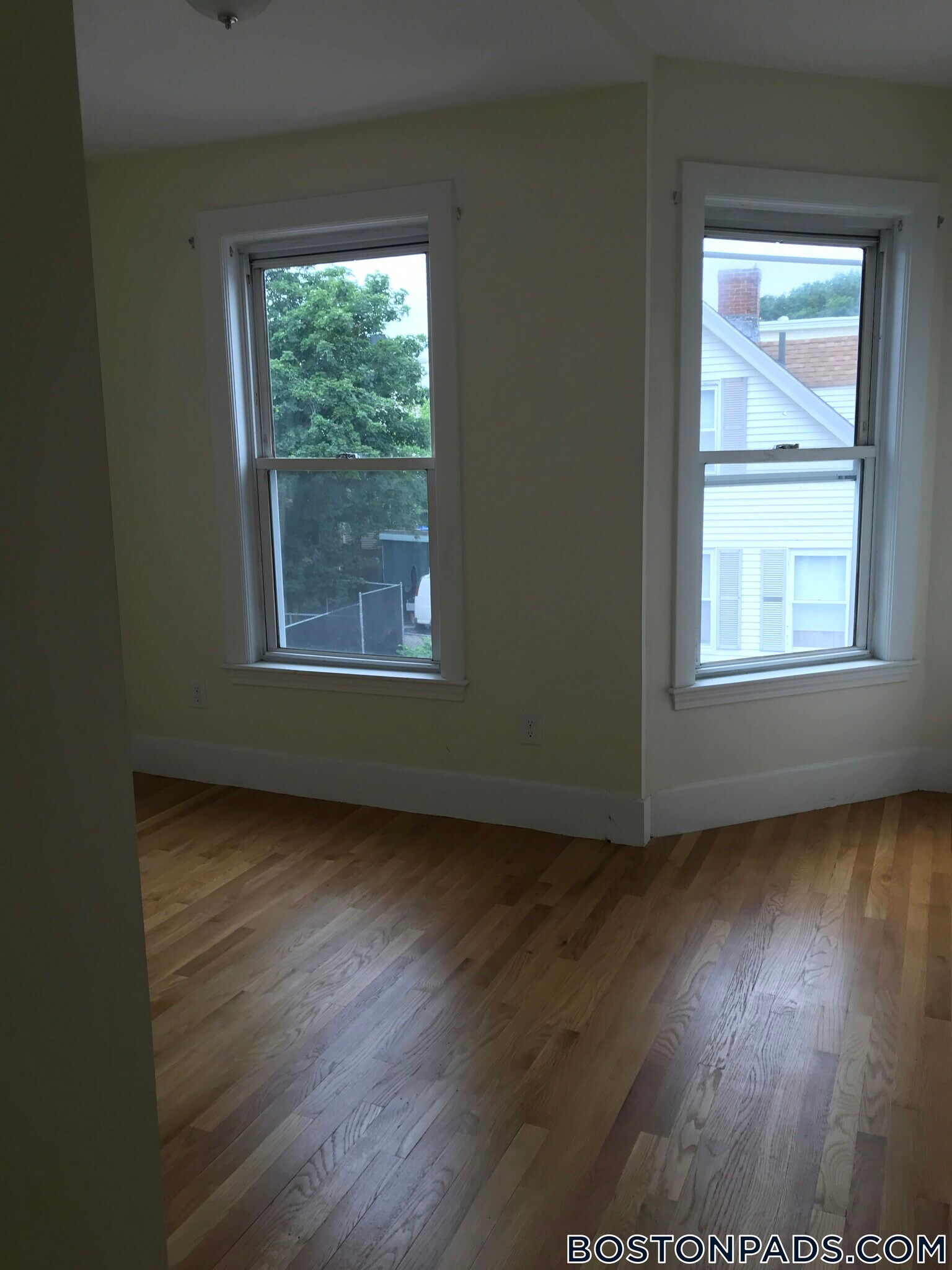 Building Photo - 11 Leverett St