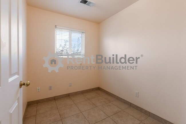 Building Photo - CALL US TODAY AT (505) 808-6467 TO SCHEDUL...