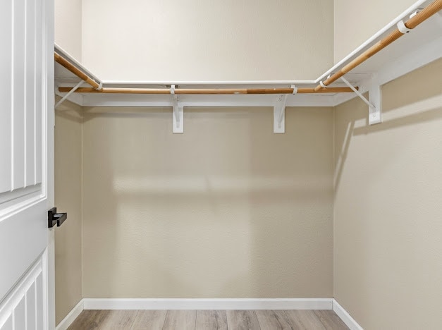 Building Photo - Spacious 3-bedroom home offering 1,785 sq ft of comfortable living space.