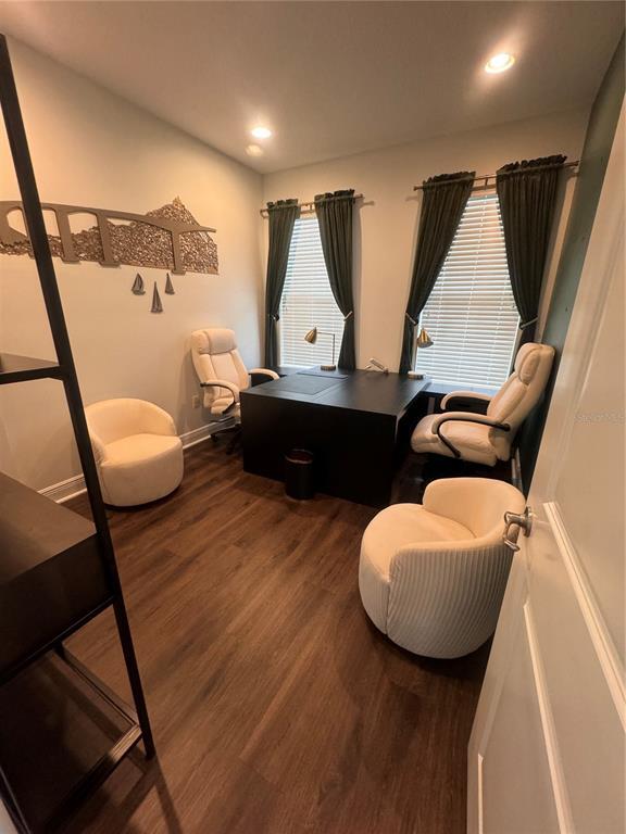 Building Photo - 11737 Verrazano Dr