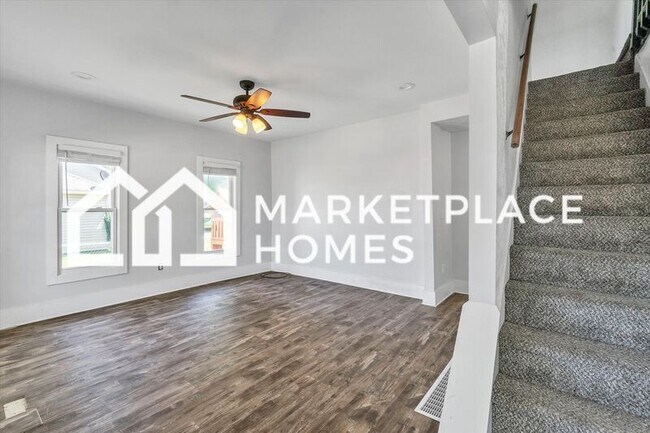 Building Photo - 115 Garden Ln