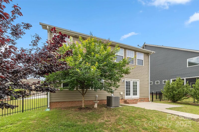 Building Photo - 1020 Bannister Rd
