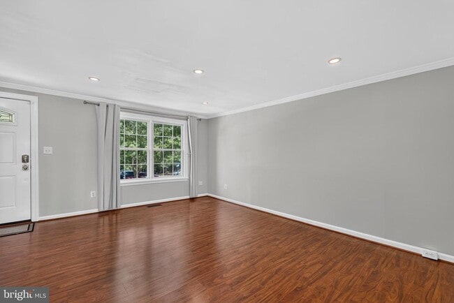 Building Photo - 6453 Linleigh Way