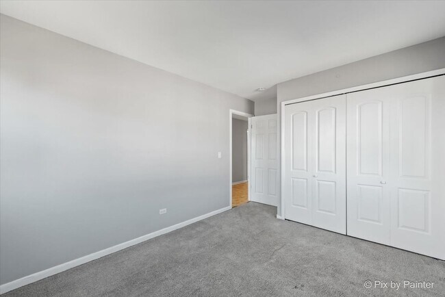 Building Photo - 5815 Wilshire Ct