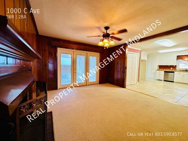 Building Photo - 1000 C Ave