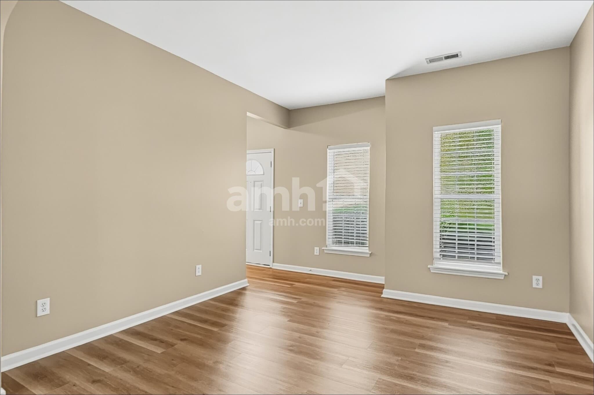 Building Photo - 86 Chesterfield Ct