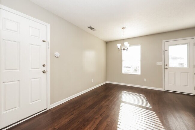 Building Photo - 3671 Blaze Dr