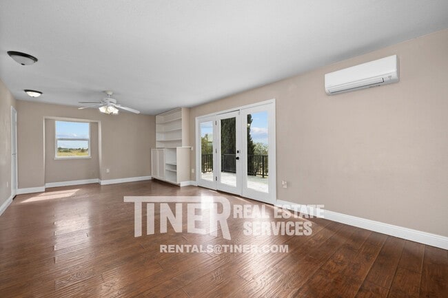 Building Photo - 4281 Silver Dove Way