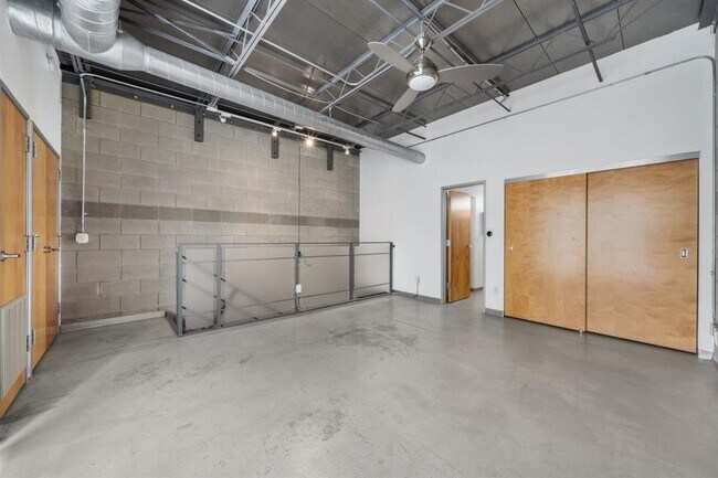 Building Photo - 4801 S Congress Ave