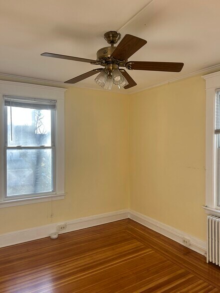 Building Photo - 22 Westwood Rd