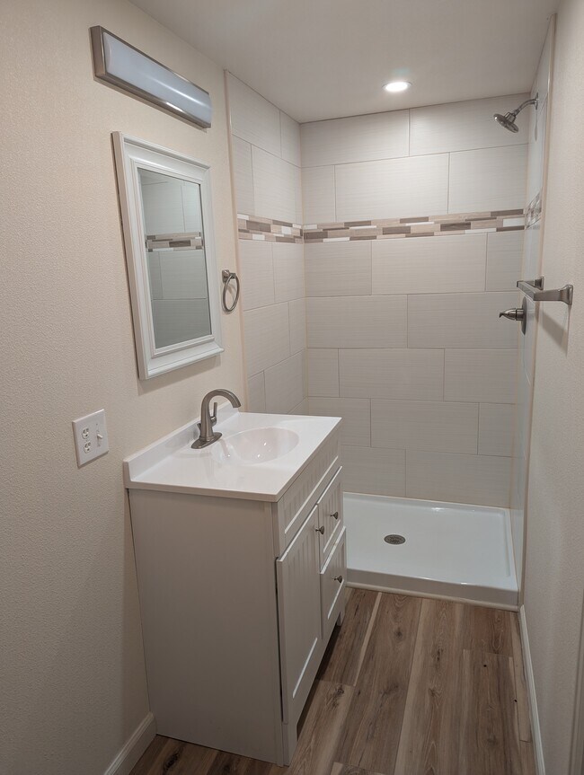 Building Photo - 2714 Snyder Ave