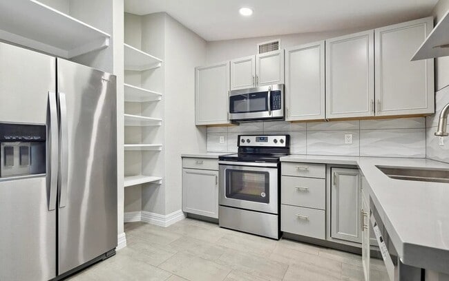 Building Photo - Central Tempe 3br