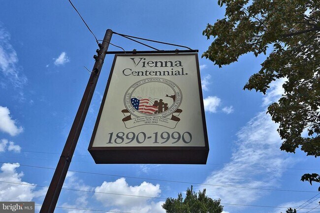 Building Photo - 2931 Deer Hollow Way