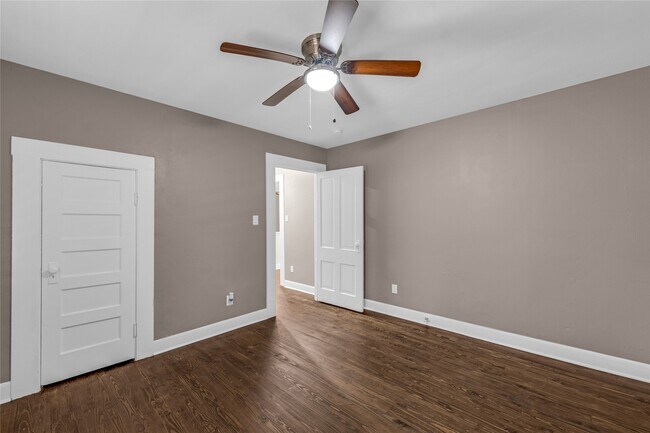 Building Photo - 4102 Ave N Ursuline St