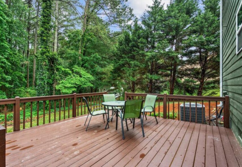Building Photo - 1320 Country Acres Ln