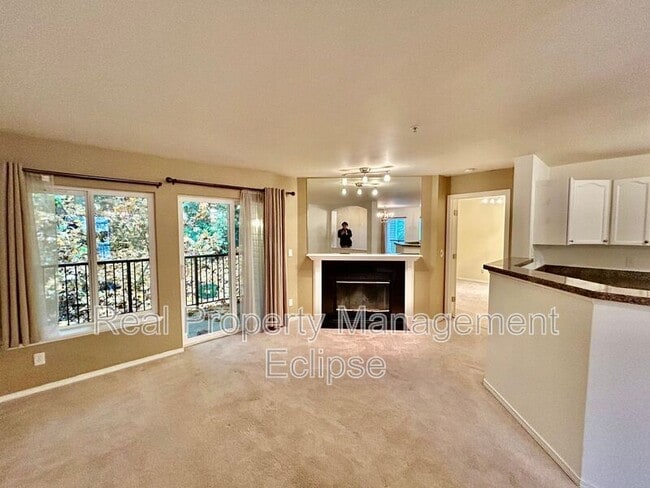 Building Photo - 5000 NW Village Park Dr