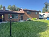 Building Photo - 1528 Dawn Dr