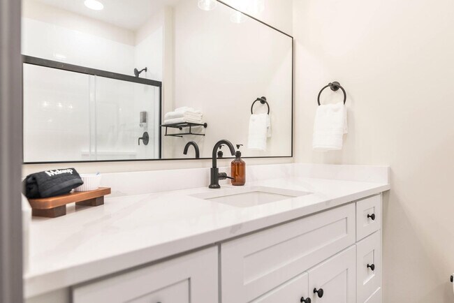 Building Photo - 520 Martin Luther King Jr Blvd