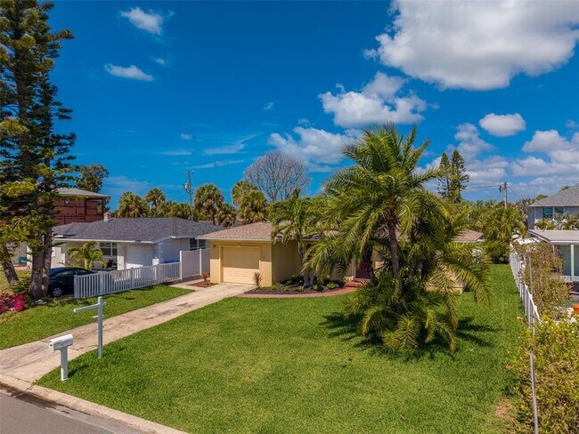 Building Photo - 315 82nd Ave