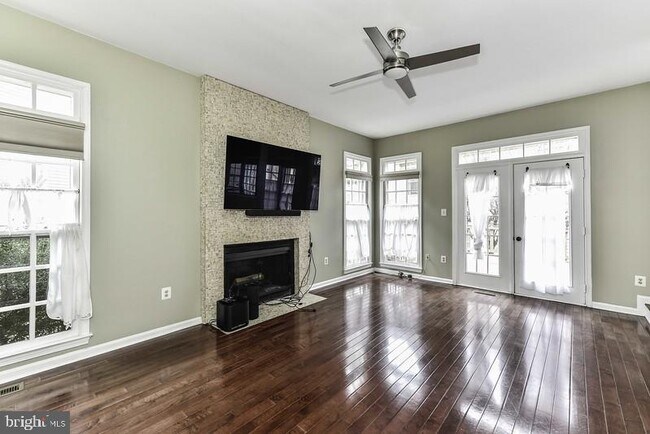 Building Photo - 14709 Muddy Creek Ct