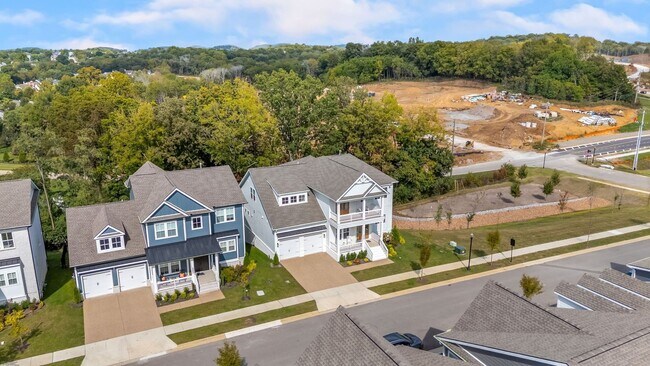 Building Photo - Now available in the highly desirable Lockwood Glen community in Franklin