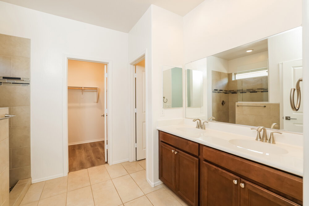 Building Photo - 876 E Bottomlands Ln