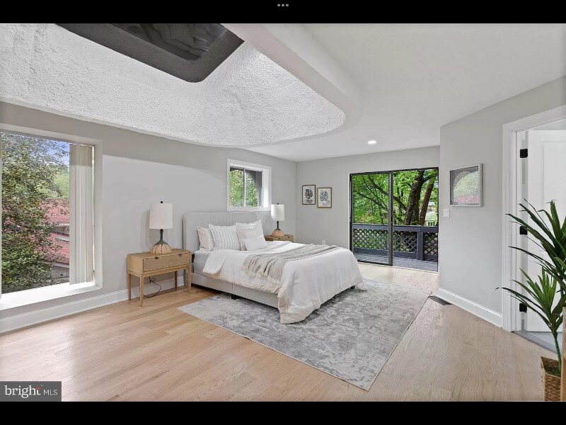 Building Photo - 9817 Inglemere Dr