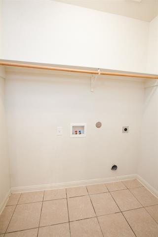 Building Photo - 128 Tennyson St