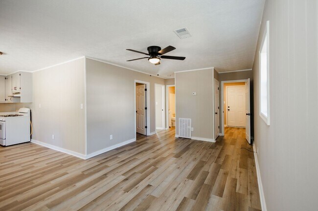 Building Photo - 732-732 Randall St