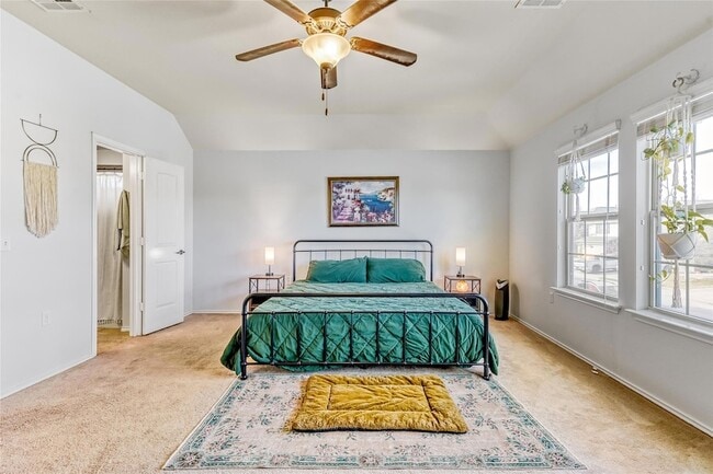 Building Photo - 7233 Crestone Rd