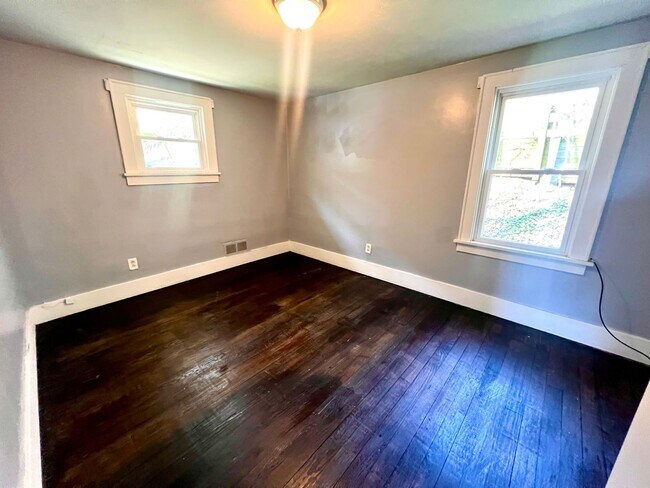 Building Photo - 504/506 Ninth Street