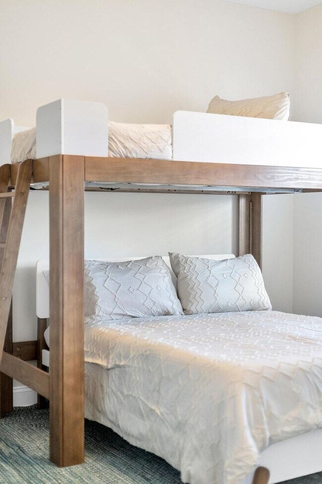 Building Photo - Amazing Rental Coming Soon (Late October-2...