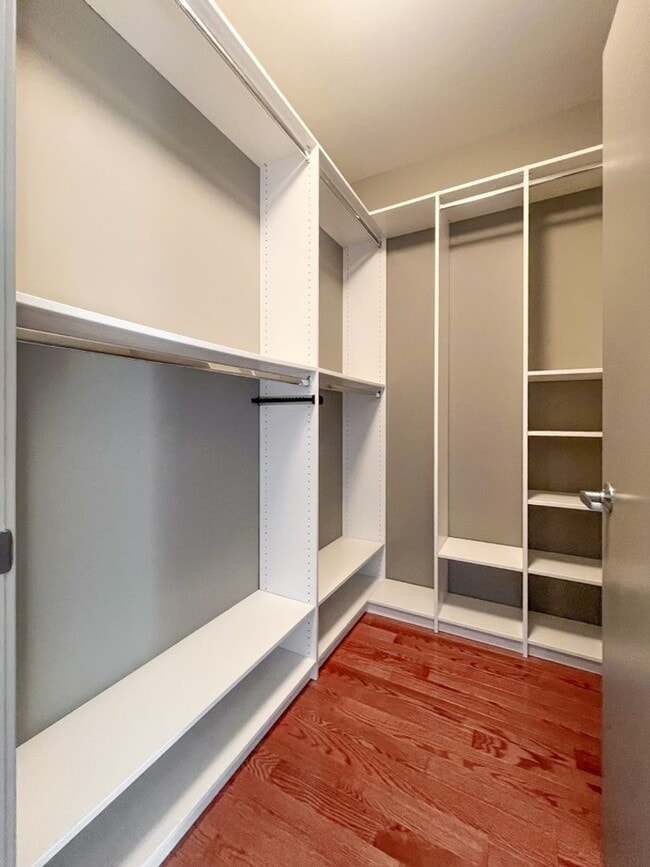 Building Photo - 2Bd/2Ba Burien Condo